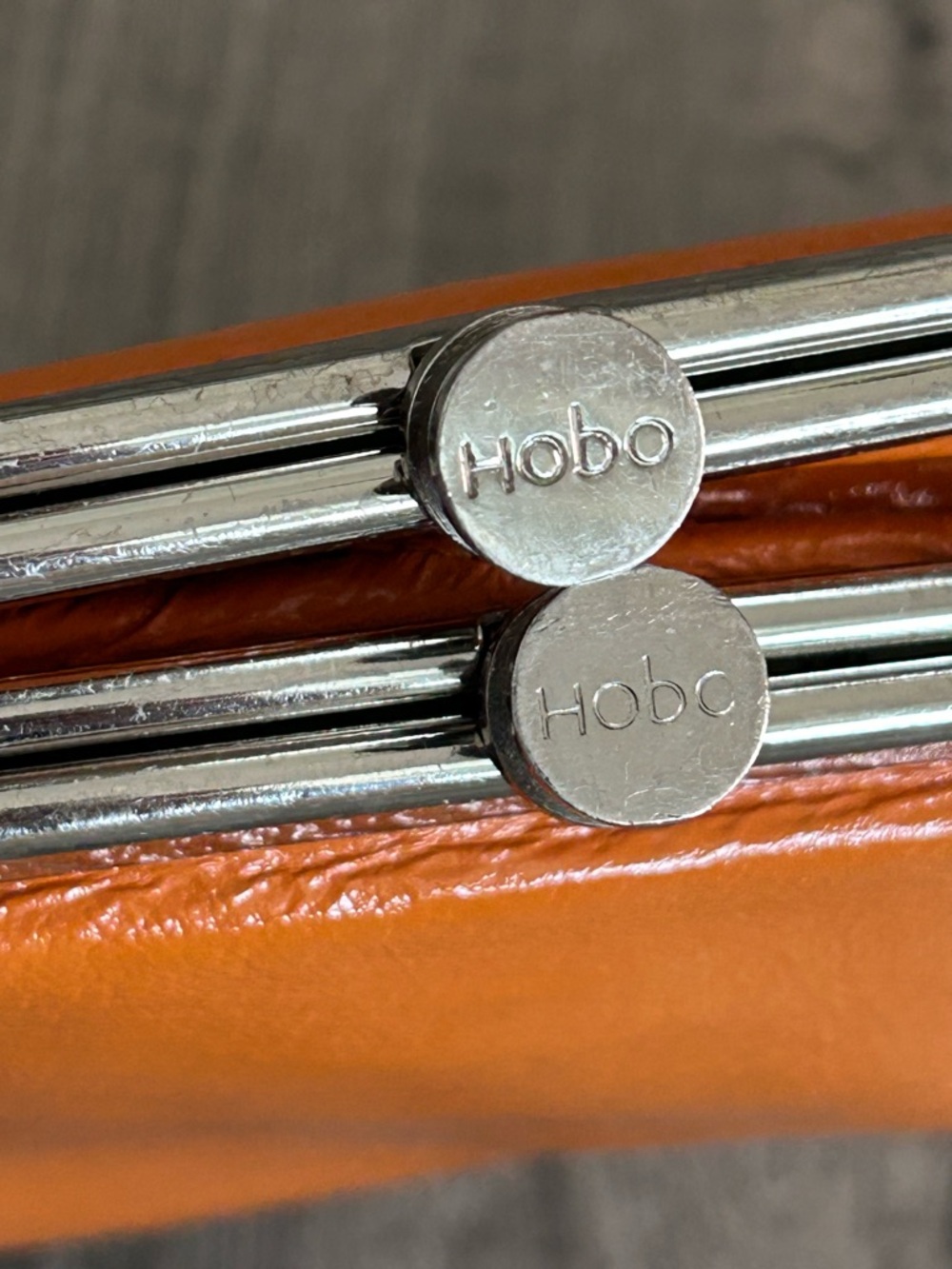 HOBO Lauren Orange Leather Clutch Wallet - Picture 3 of 9